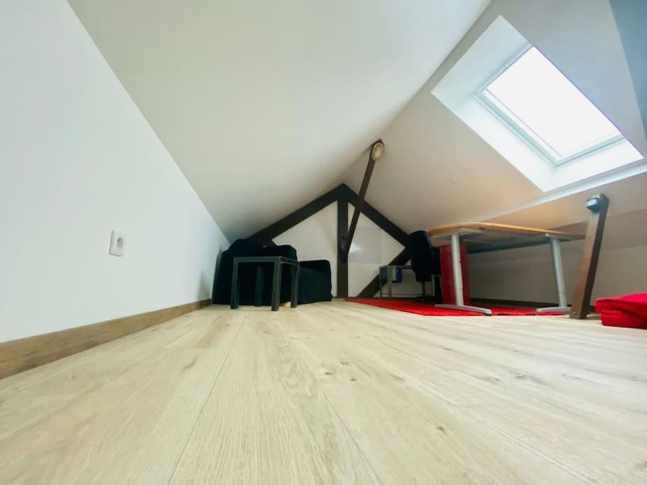 Appartement Renove Et Lumineux. Calais Extérieur photo