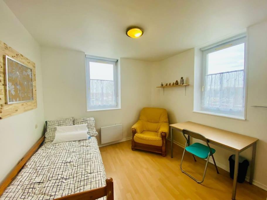 Appartement Renove Et Lumineux. Calais Extérieur photo